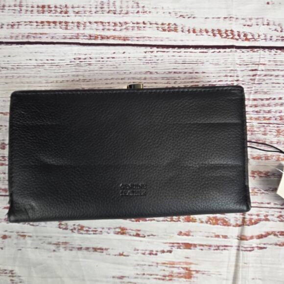 Giani Bernini Black Trifold Wallet with Kiss Lock Closure Basic Minimalist NWT - Picture 2 of 6